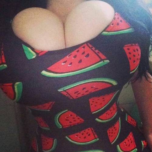 bigsliq:  Check out these melons!  Get it?  GET IT?!?