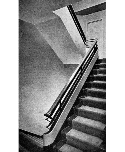 danismm:  Residence of Joseph M. Patterson. Ossining, New York 1930. Arch.  Raymond M. Hood.   @empoweredinnocence 