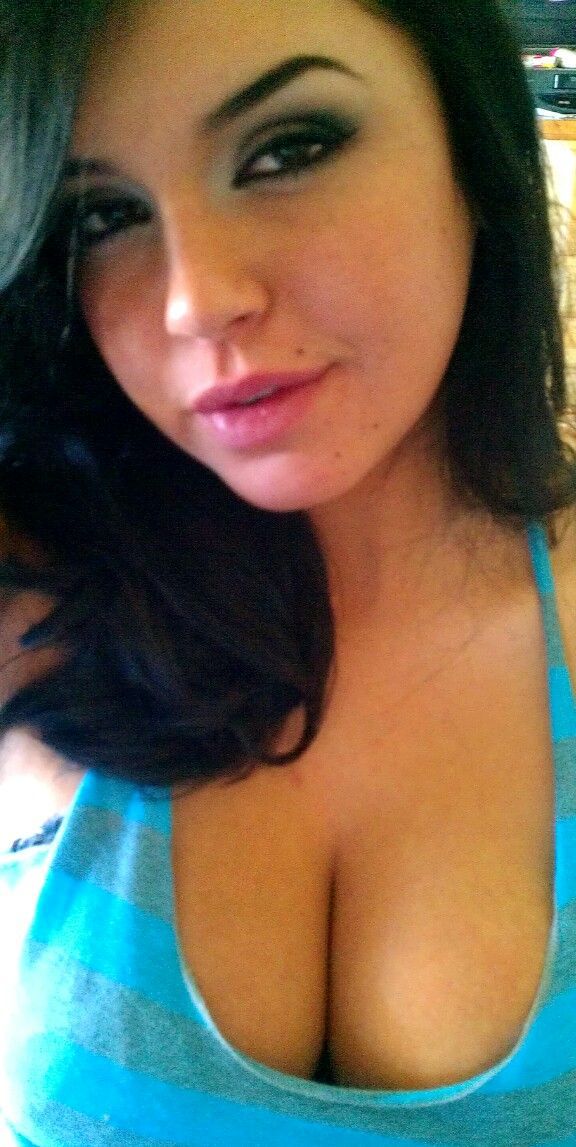 hannabridge:  HD videos of ex girlfriends available, functions on smartphones/tablets.