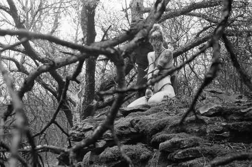 tied by @tegoiss in the woods of WV | film by @bunnyluna[more here]