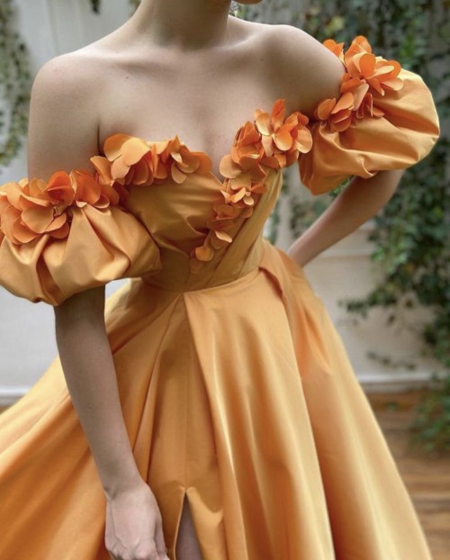 acourtofcouture
