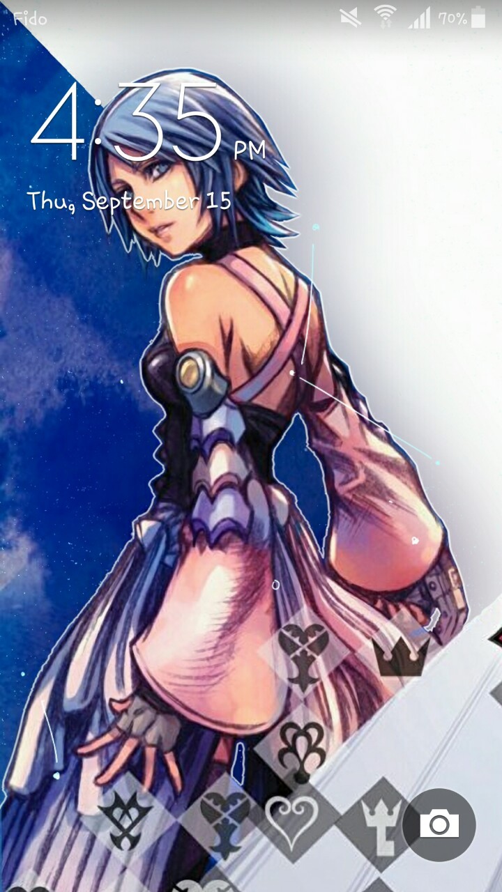 tinyienzo:  I got tagged by @tinyshoopuf for the selfie, lock screen and recent song