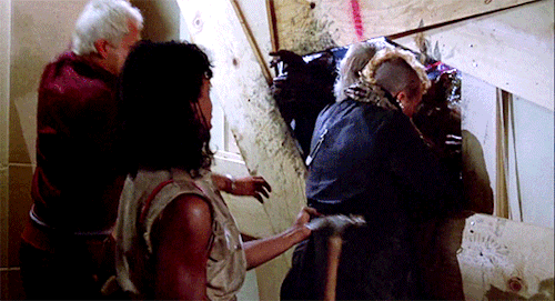 classichorrorblog:    The Return Of The Living DeadDirected by Dan O’Bannon (1985)   