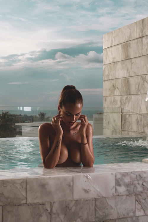 gentscartel:  Deep In Thought // GC
