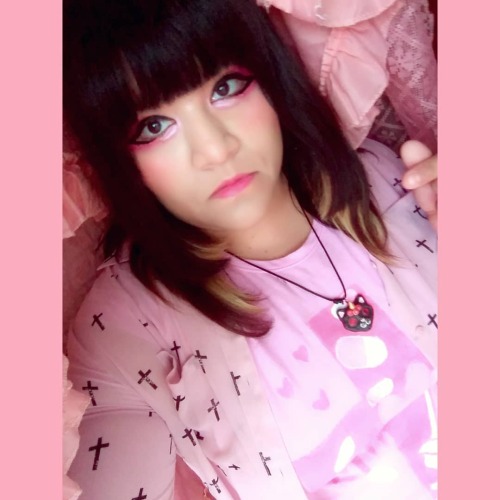 Pink is My color  . . . . . . . . . #めんへら #menhera #yamikawaii #やみかわいい #creepycute #medical #sickand