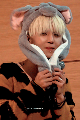 lulerains: © // mino - xx album fansign (181201)