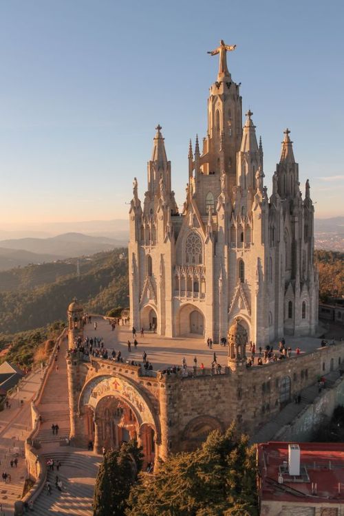 dreamingofgoingthere:The Sagrat Cor Church, Barcelona, Spain