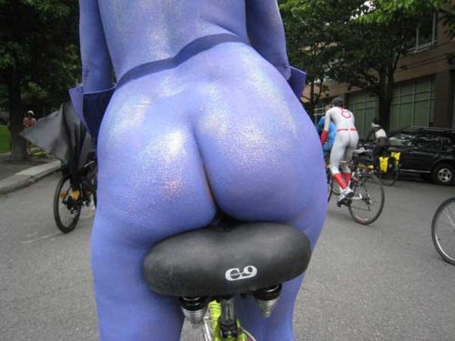 Nude Bike Riding porn pictures
