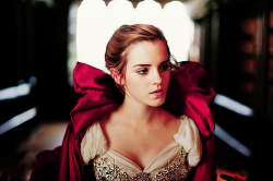 triangleone:  man-of-a-thousand-dreams:   First look of Emma Watson as “Beauty” from “Beauty and the Beast by Guillermo del Toro”   This needs to happen already.