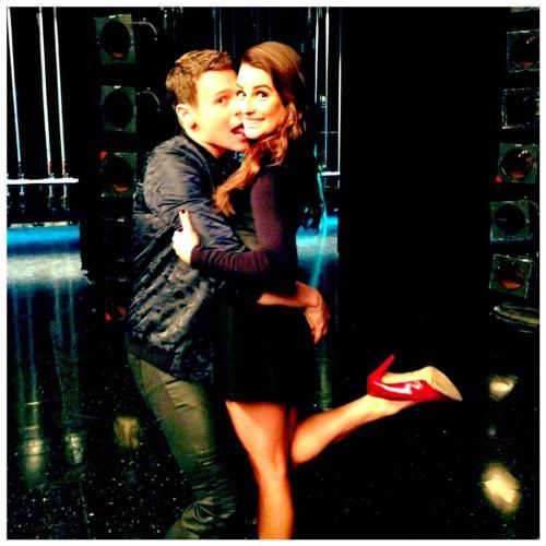 leamichele-news: @msleamichele A very special day at #Glee today! Only 3 more days left! And look wh