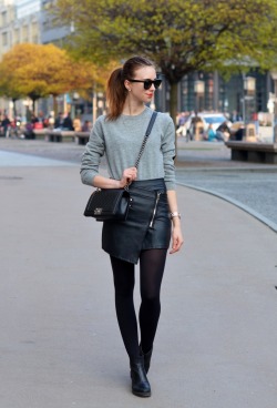 leatherstreetstyle:  VOGUE HAUS: SIMPLE IN BERLIN http://bit.ly/1UH2Wxkknit - COS / skirt - Choies / tights - H&amp;M / boots - Vagabond / bag - Chanel / watch - Marc Jacobs / necklace - H&amp;M / sunglasses - Ray Ban