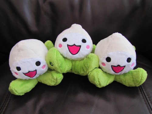 cynicalplant: FREE PLUSH GIVEAWAYAs many of you know, I’ve recently started an etsy store! And