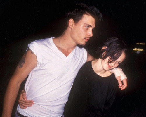 feelingthe90s:Johnny Depp and Winona Ryder.