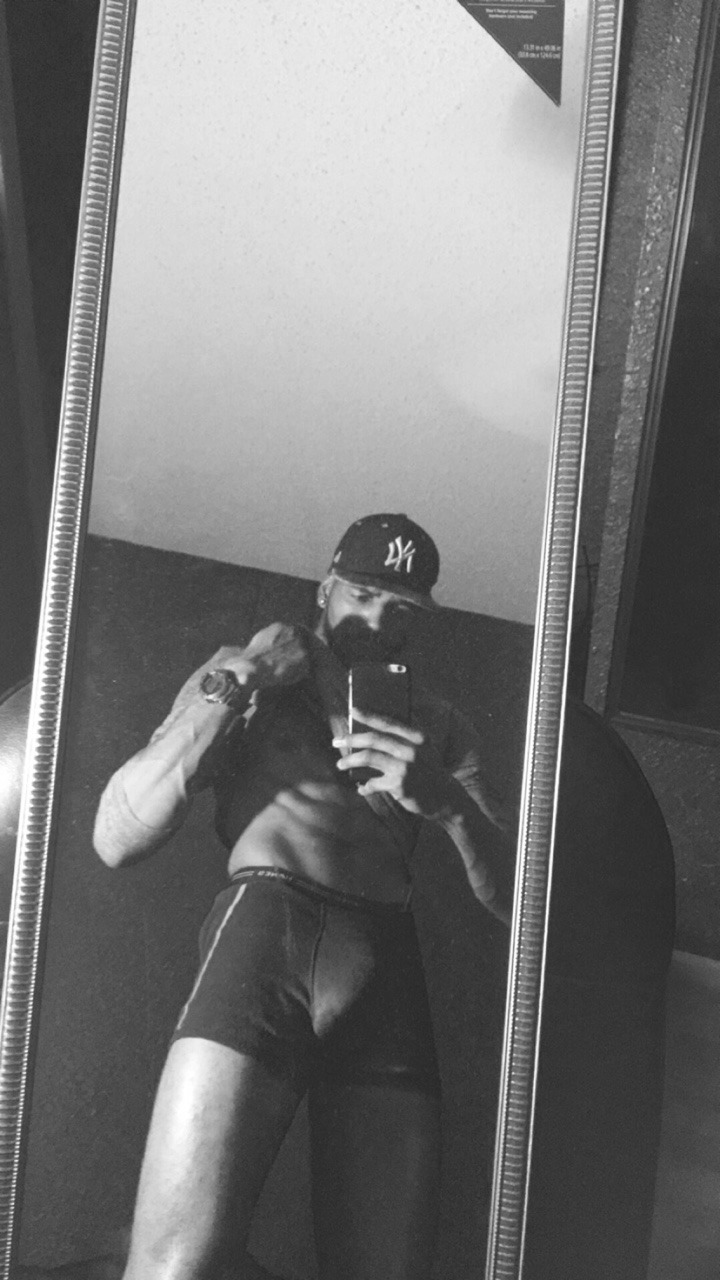 thefinestbadboyz:  Instagram @lyndon.bell Snapchat @lyndonbell11