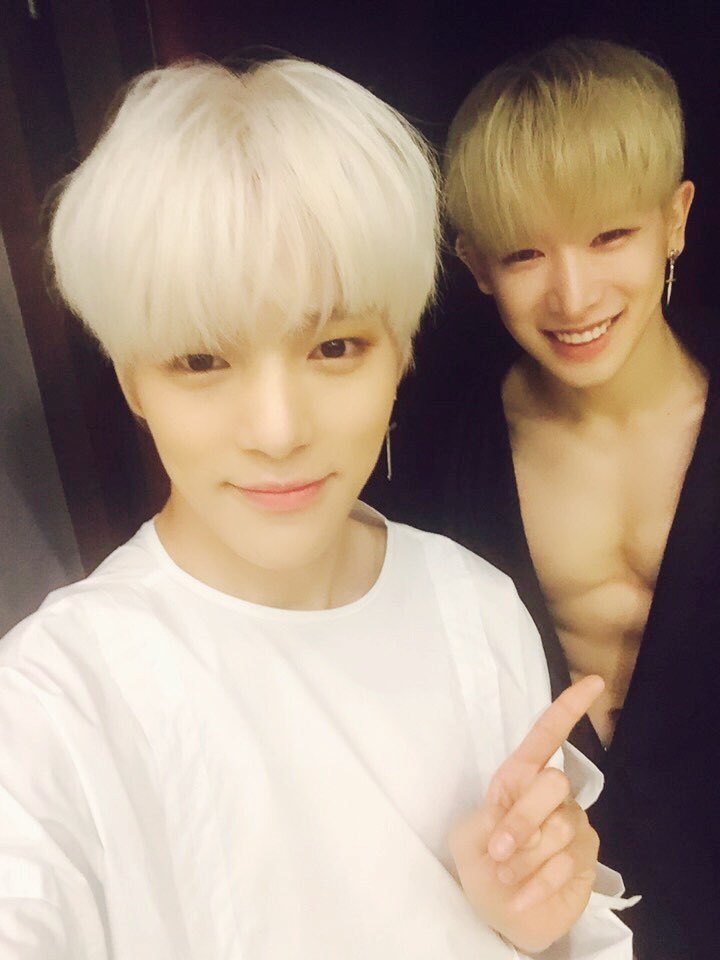 fymonsta-x:
“ MY KISS 2 Photo Album update (MINHYUK & WONHO)
“© daum
” ”