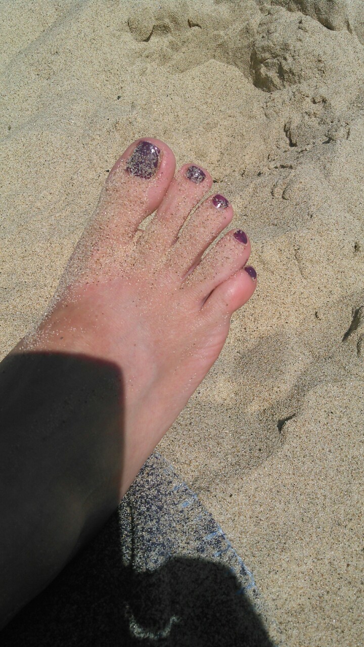 You like my toes in the sand