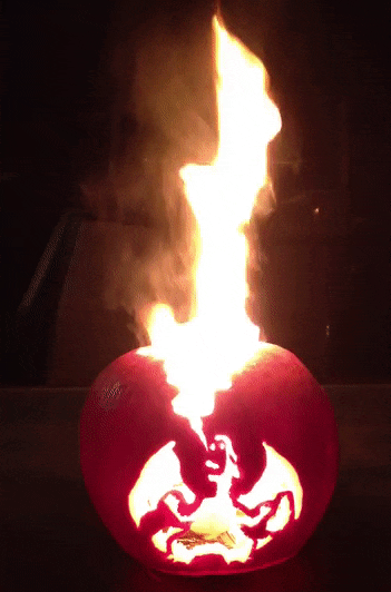 schmirius: retrogamingblog: Charizard Jack-o-Lantern   #im so impressed with both their cutting and arson skills   