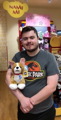 raredog5: Me and @midwesternlights are currently in a long distance relationship. So we try to see each other once every few months. This week was his Birthday (Aug 3rd), So I took him to the Build-A-Bear I worked at a long time ago. We made matching