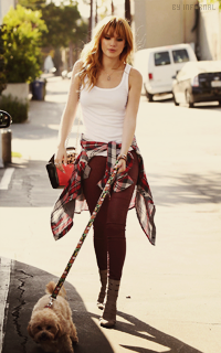 infernal-avatars:  Bella Thorne - like or reblog if you use x3
