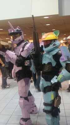 murderousart:  Met some MLP Spartans at ohayocon