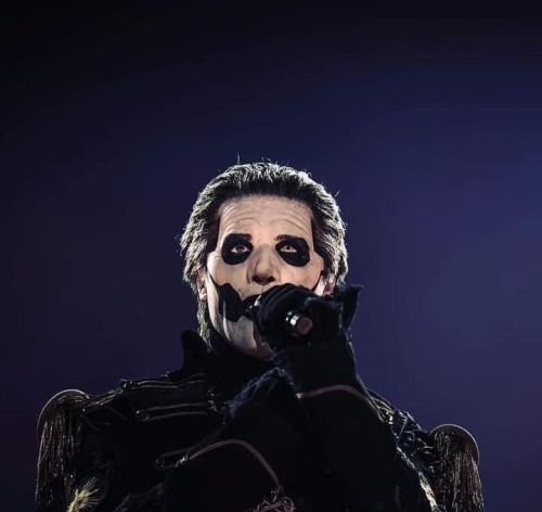 Reblog With The Most Realistic Papa Pic U Have Ill Go First