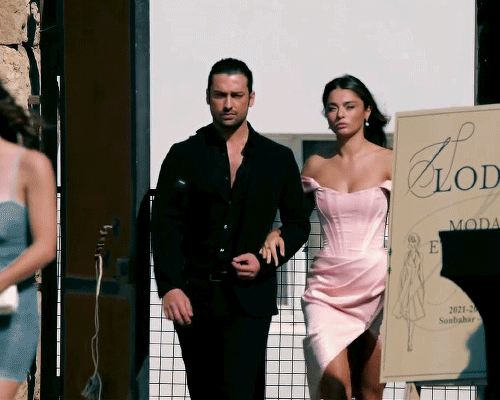 6a4c20dd0f9c14b6574752fffd2c27b2c75061a4.gifv