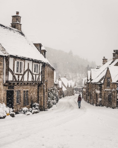 cafeinevitable:Castle CombeWiltshire | Englandph. Katya Jackson