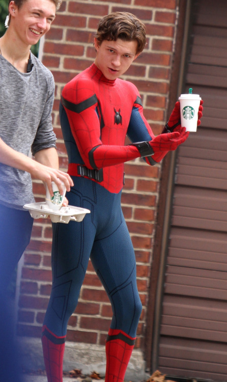 comandanteraven:Spider needs his coffee. Tonight I’m giving love to actors who I think are hot