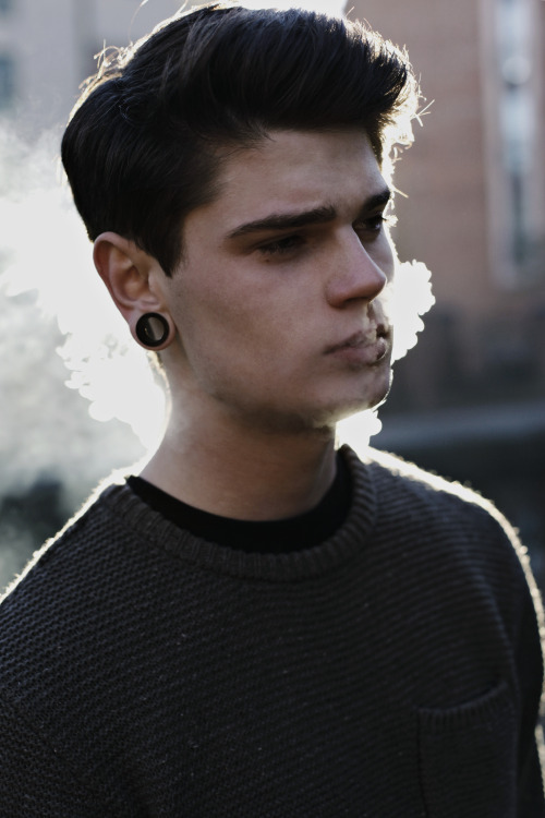 chrstphrmc:  suckybl0g:  chris  iya 