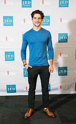 oopsyournudes:  Tyler Posey at the 2015 JED Gala.  He’s so sexy in a trashy way.
