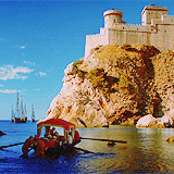 teacupinastorm:  game of thrones meme [2/4] locations↳ king’s landing 