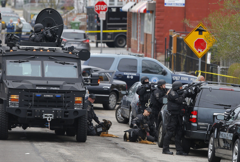 reuterspictures:  REUTERS/Jessica Rinaldi  Manhunt in Watertown Inside the massive