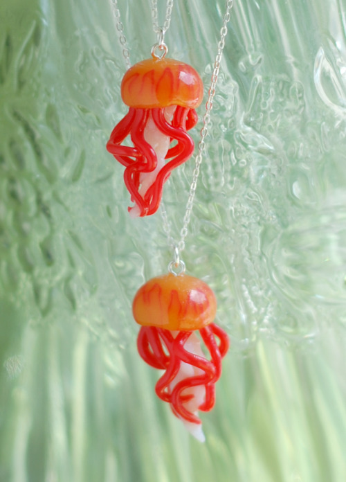 indolentjellyfish: Giveaway time! Winner receives one of these jellyfish necklaces or any other sea 