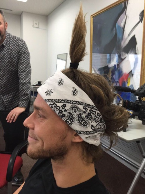 hotdamn5sos: Ashton5SOS: Strong look 