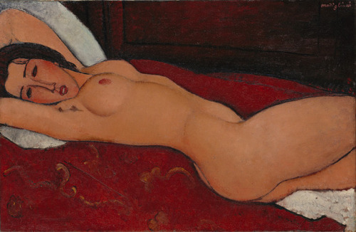 artist-modigliani:Reclining nude, Amedeo ModiglianiMedium: oil,canvaswww.wikiart.org/en/amed