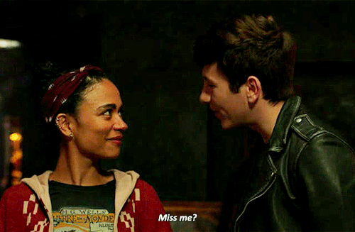 Lauren Ridloff And Barry Keoghan As Makkari AndDruigETERNALS (2021)