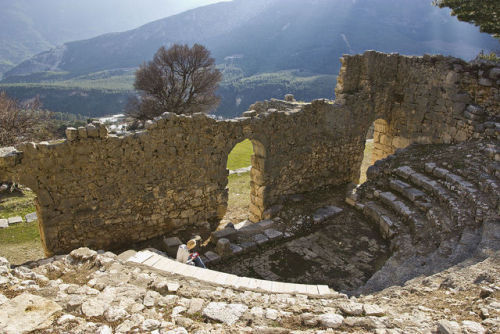 historyfilia: Ruins of Arycanda, Turkey Grave, Roman baths and theater