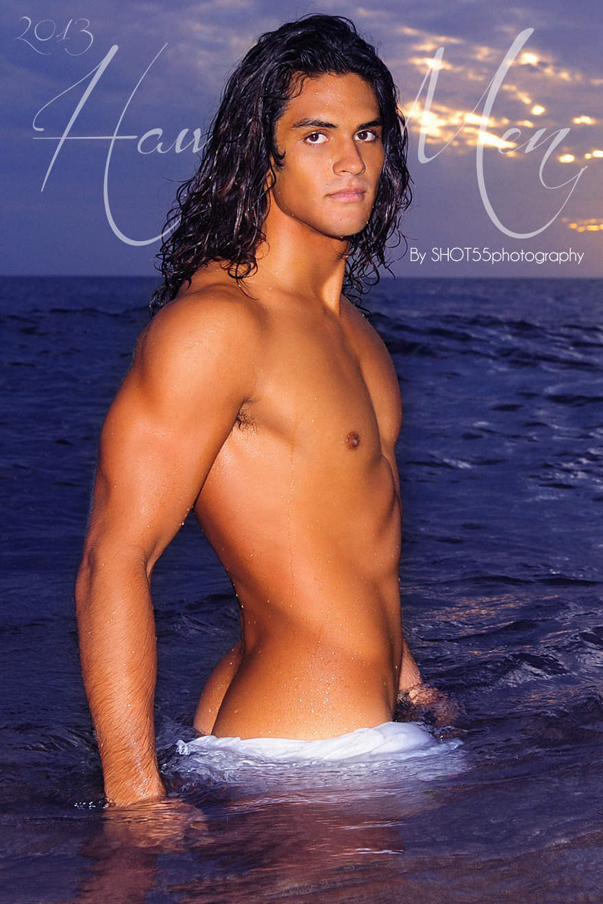 chocolatemochacream:  hawaiismen:  2013 Hawaii’s Men Calendar MODEL: Nick Harders