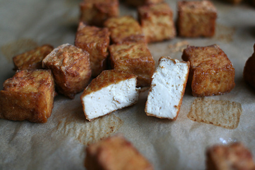 Porn photo foodffs:  Crisp Baked Tofu  Really nice recipes.