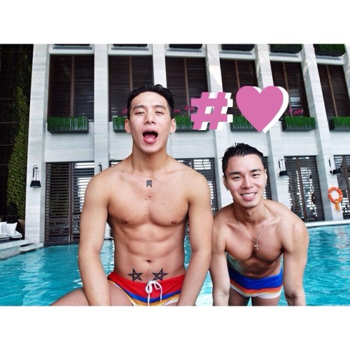 #ISWHYAN #couple #swimming#afternoon#pool#chilling#InstaSize#no#flitter#Samsung# by iswhyan i