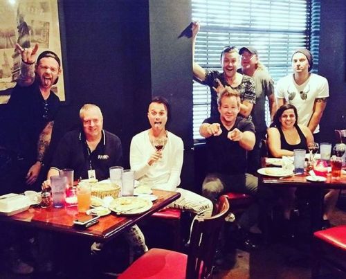 <p>Such a pleasure rockin with these dudes, can’t wait for the next couple shows! @smashingsatellites</p>
