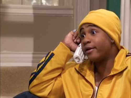 anangstyblackgirl:  Everytime Eddie is on the phone, he is wearing banana yellow. #alook