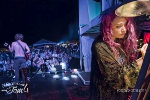 Ellie Paisley - Live Painting at Mad Tea Party Jam for the Summer Solstice
