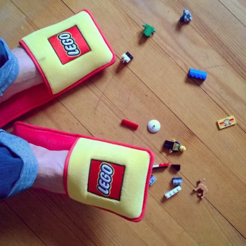 iwishihadafather:micdotcom:stylemic:Lego just solved literally the only bad thing about Lego.Follow 