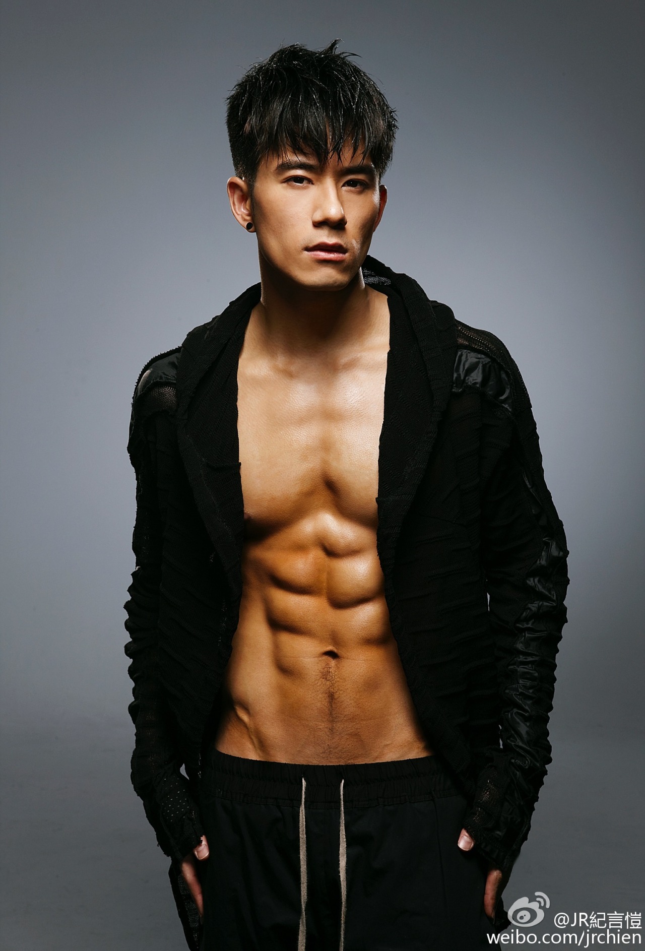 vernonlqchan:  Taiwan sexy famous actor JR!