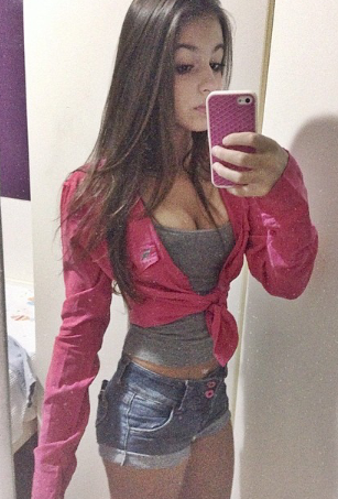 baixinha e felina