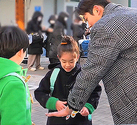 thingskateknows:Rowoon being adorable with his ‘niece’~ She Would Never Know