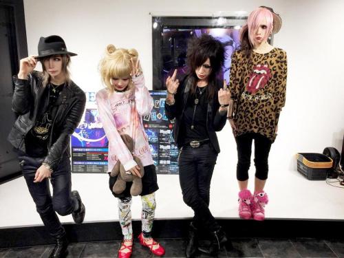 XXX suffering-is-a-human-thing:  MEJIBRAY - littleHEARTS photo