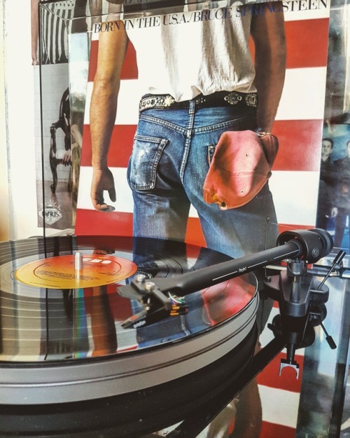 asthewindfloatshome:Bruce Springsteen - Born in the U.S.A 1st Pressing 1984