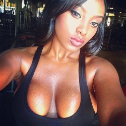 badbrownbeauties:  Badbrownbeauties